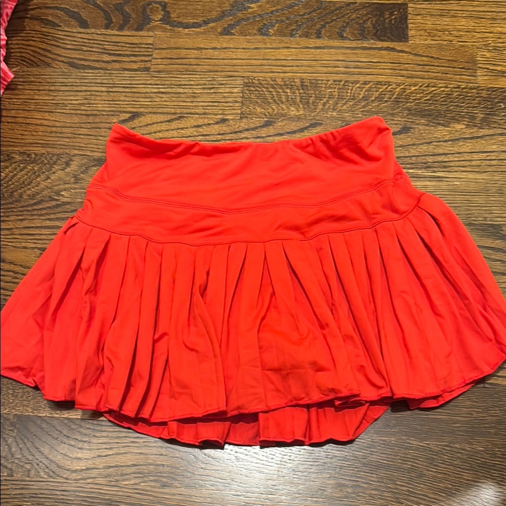 Gold Hinge Pleated Red Women's Skirt